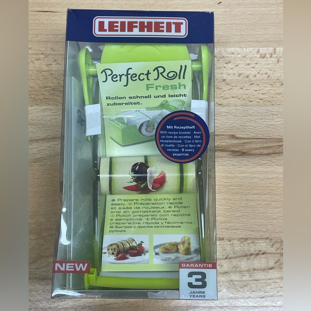 Leifheit Perfect Roll Sushi Kit Green. New In Box.